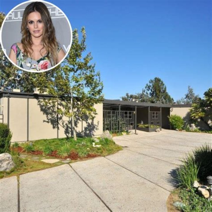 1 Rachel Bilson home