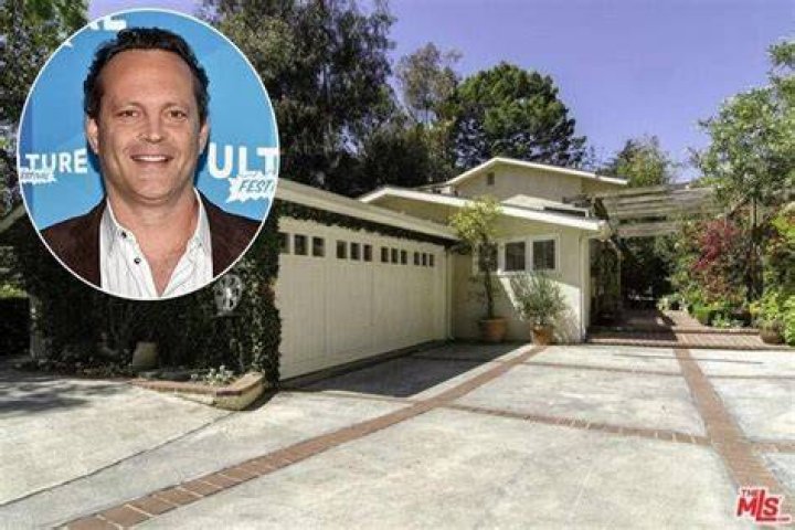 1 Vince Vaughn house