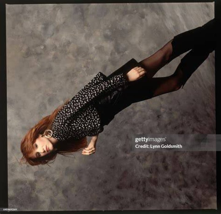  1988-Pop singer Tiffany is shown in a studio close-up, her hand by her face. | Photo by Lynn Goldsmith/Corbis/VCG via Getty Images