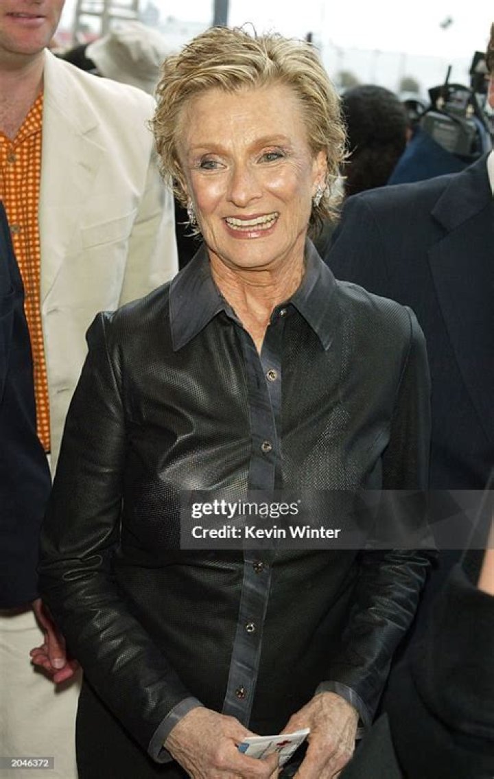 Actress Cloris Leachman arrives to the 35th AFI Life Achievement Award tribute to Al Pacino held at the Kodak Theatre on June 7, 2007 in Hollywood, California. | Source: Getty Images