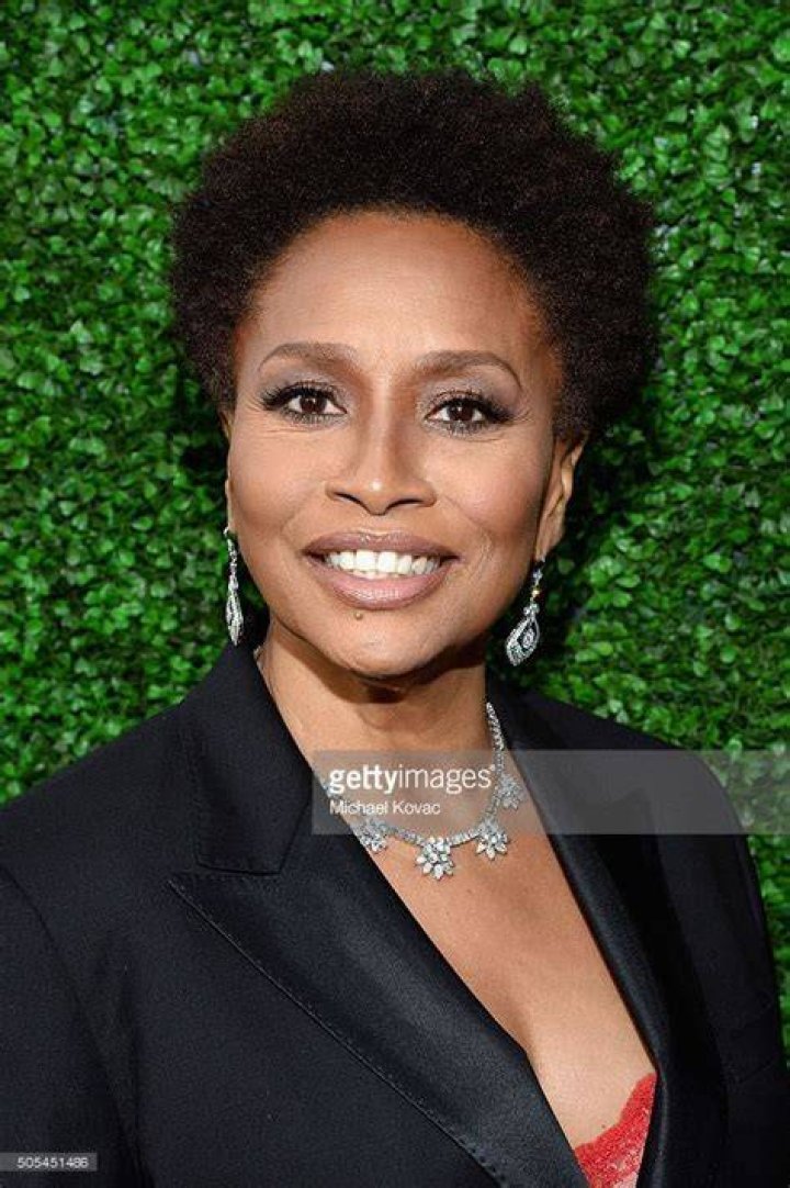 Actress Jenifer Lewis attends the premiere of "Cars 3" at Anaheim Convention Center on June 10, 2017 | Photo: Getty Images