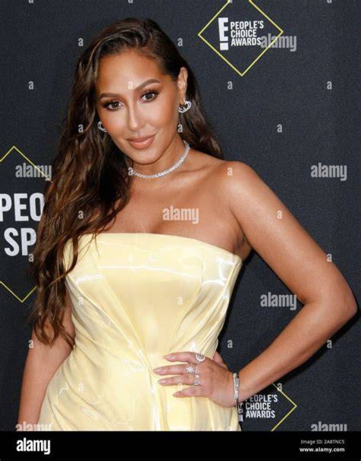 Adrienne Houghton attends the 2019 E! People's Choice Awards at Barker Hangar on November 10, 2019 | Photo: GettyImages