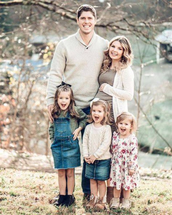 Alyssa Bates Webster - Instagram - Bringing Up Bates