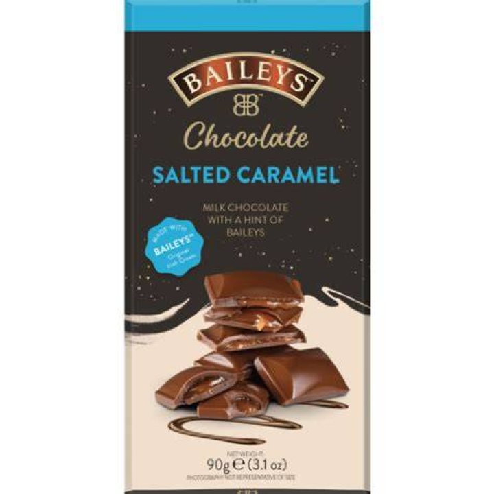 Baileys chocolate salted caramel truffle cheesecake