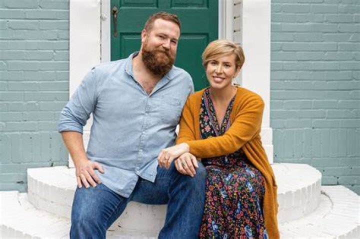 Ben and Erin Napier on the set of People Now in January 2020, In New York City | Source: Getty Images
