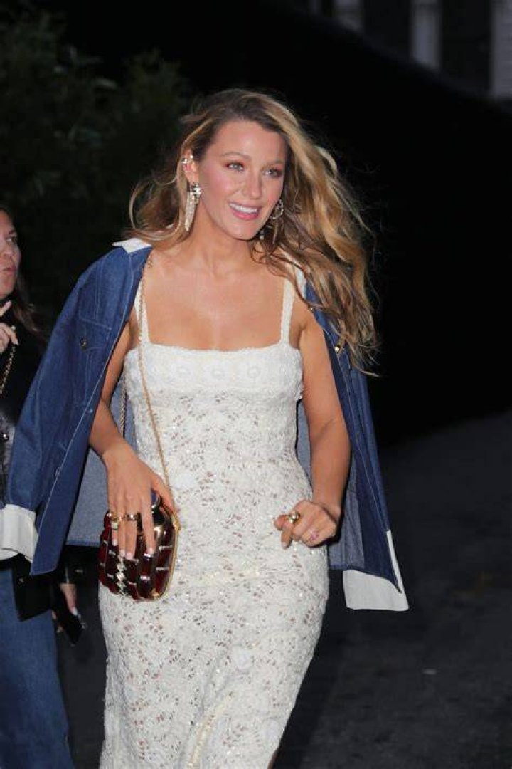 Blake Lively Goes To 'Town' With Ben Affleck Photo 2150832 Blake Lively Photos Just Jared