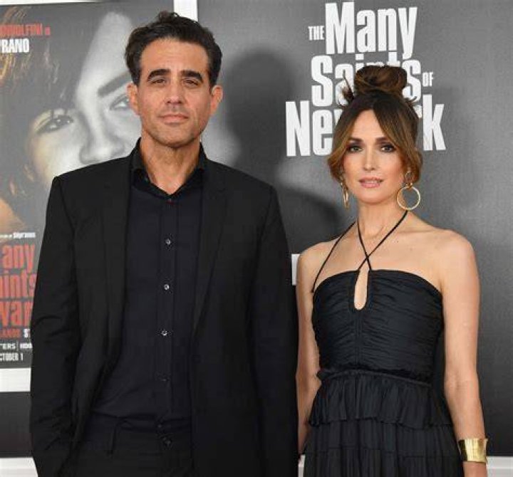 Bobby Cannavale and rose byrne