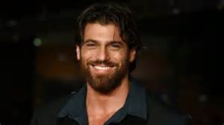 Can Yaman is getting close with the family of Demet Ozdemir.Details about Can Yaman and Demet