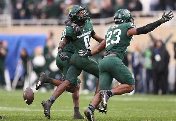 Charles Brantley celebrates his fourth quarter interception.