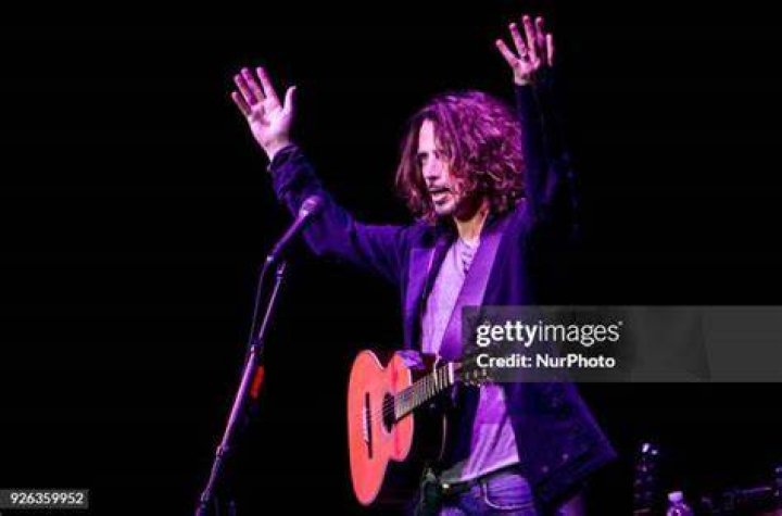 Chris Cornell's Funeral Chester Bennington Sings 'Hallejulah'