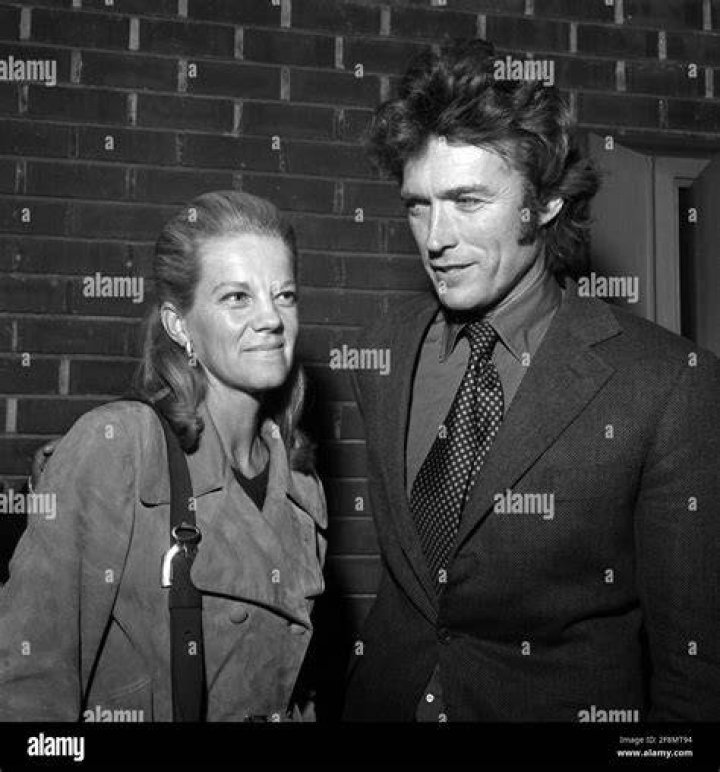 Clint Eastwood and Maggie Johnson on October 1, 1959. | Source: Getty Images