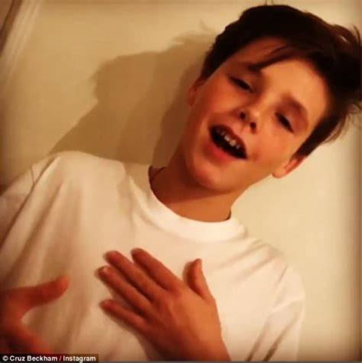 cruz beckham singing
