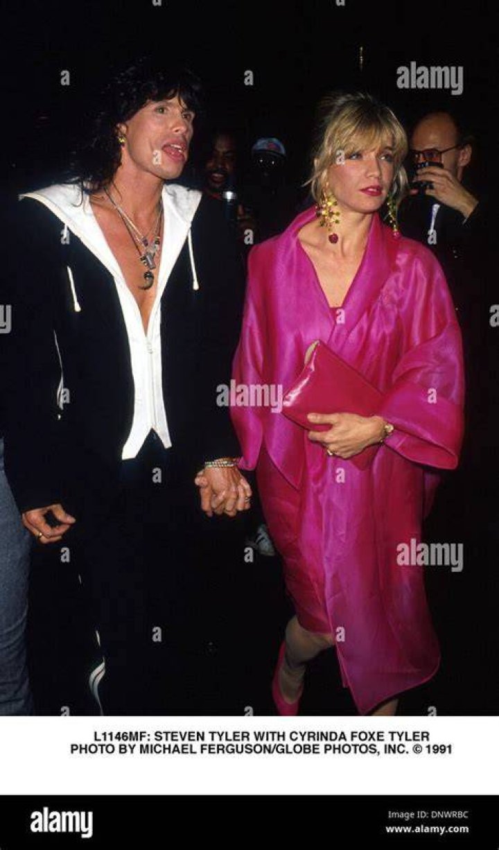 Cyrinda Foxe is photographed at the opening party for "Beatlemania" on January 18, 1978, at Jade West Restaurant in New York City | Source: Getty Images