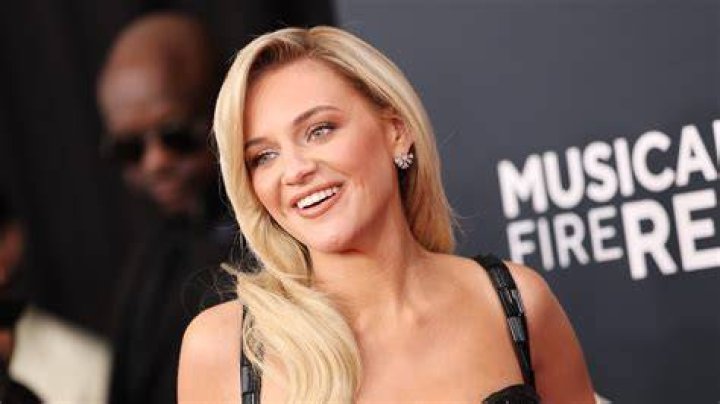 Does Kelsea Ballerini Undergo Plastic Surgery? Before And After Weight Loss And Transformation