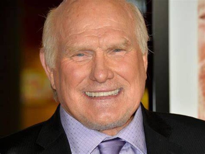 During the episode, Bradshaw had asked questions such as, &lsquo;What&rsquo;s your best time?&rsquo; and &lsquo;I&rsquo;m serving you for dinner. What are you called and what do you look like?&rsquo; Alcala responded to the last question by replying, &lsquo;I&rsquo;m called the banana and I look good'