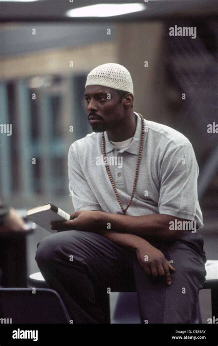 Eamonn Walker Photos Tv Series Posters and Cast