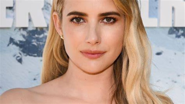 Emma Roberts previously rocked a mini fringe 