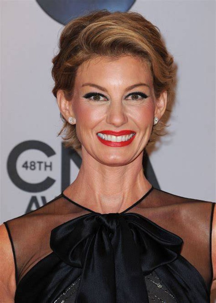 faith hill short hair