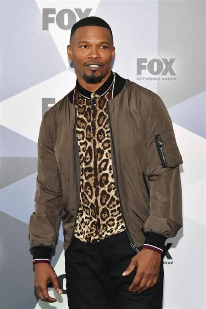 Fashion forward: Jamie Foxx donned a patterned shirt, as well as a set of black pants that were contrasted with a set of stark white sneakers