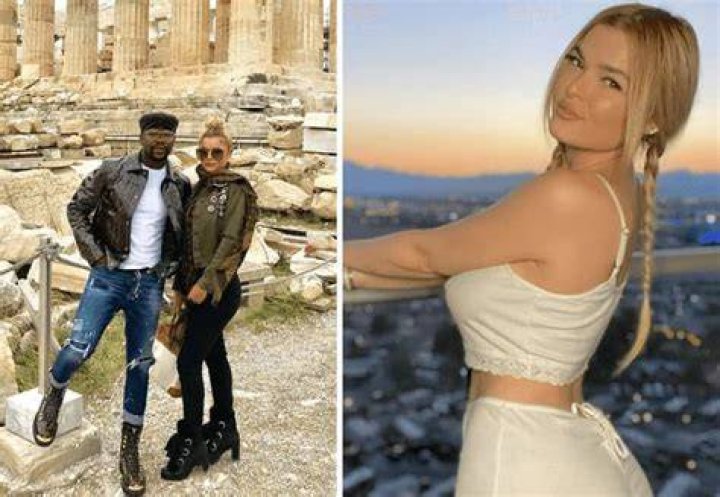 Floyd Mayweather sent Anna Monroe a bouquet of roses wrapped up in dollar bills