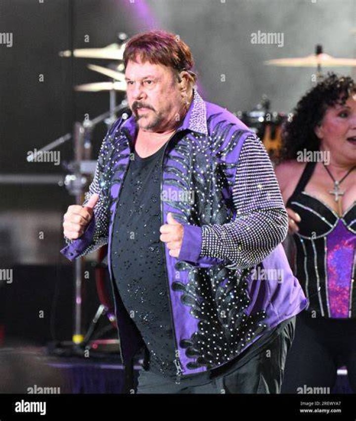 Harry Wayne Casey Enjoys Entertaining Family and Friends in His SpanishStyle Home Closer Weekly