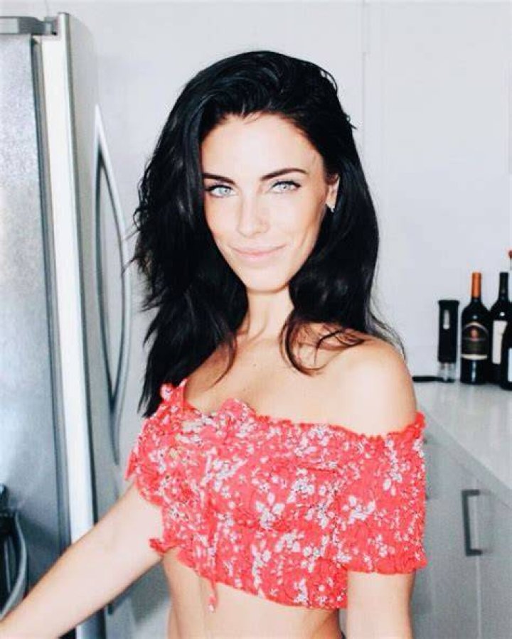 JESSICA LOWNDES 8x10 PHOTO eBay