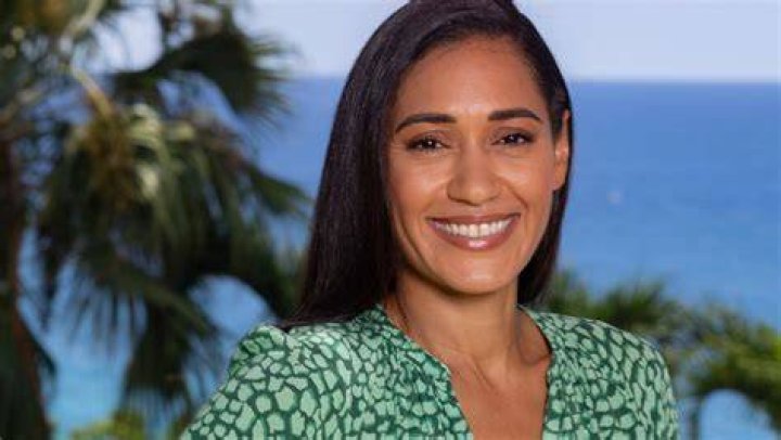 Josephine Jobert is a vision in purple in beautiful crop top