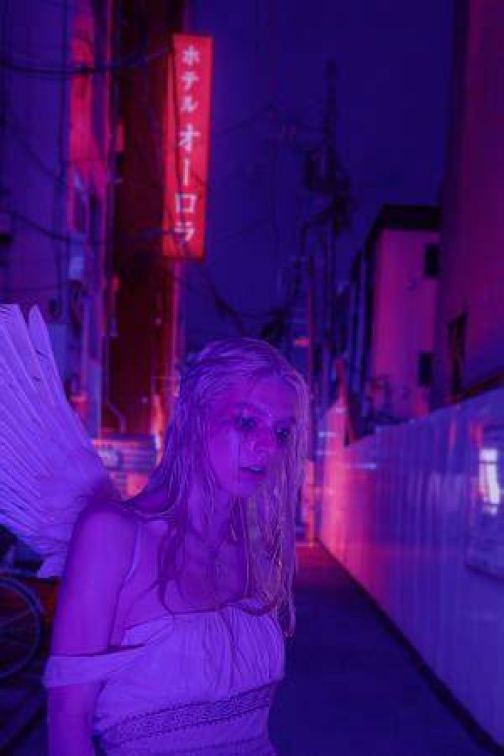 Jules dressed like an angel in Euphoria
