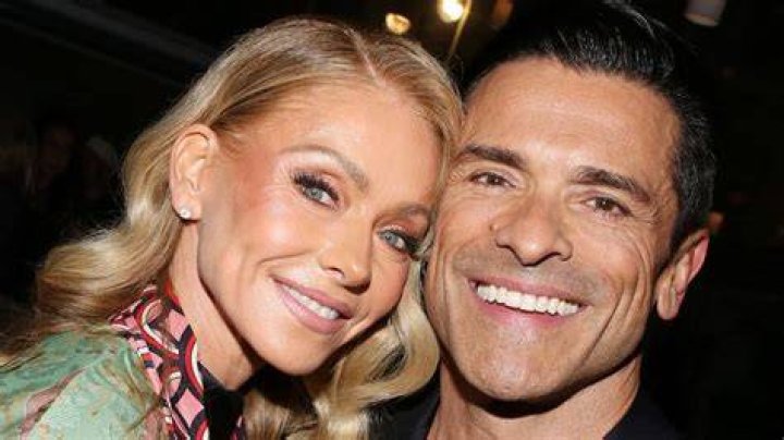 kelly ripa and mark consuelos halloween