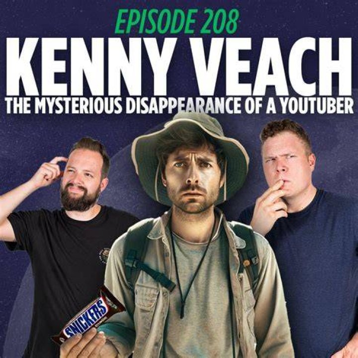 Kenny Veach on one of his hikes. | Source: YouTube/snakebitmgee