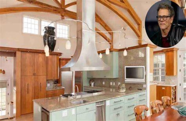 kevin bacon inside country home