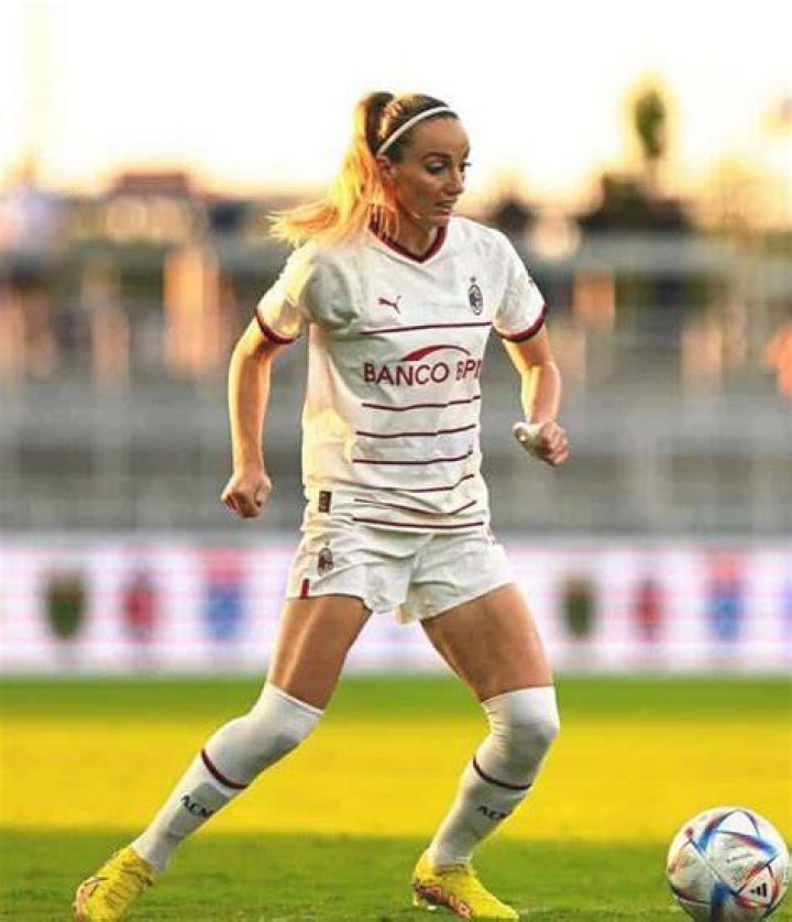 Kosovare Asllani 