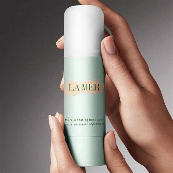 la mer hand serum