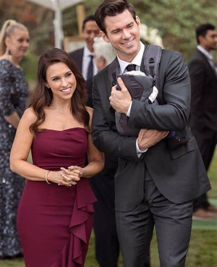 Lacey Chabert Net Worth, Husband, Height, Family, And Bio.