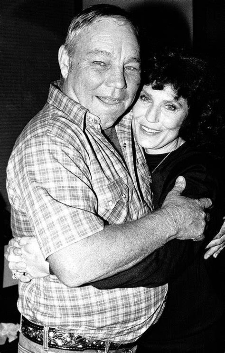 Loretta Lynn and husband Oliver Mooney' Lynn, Jr. | Source: Getty Images