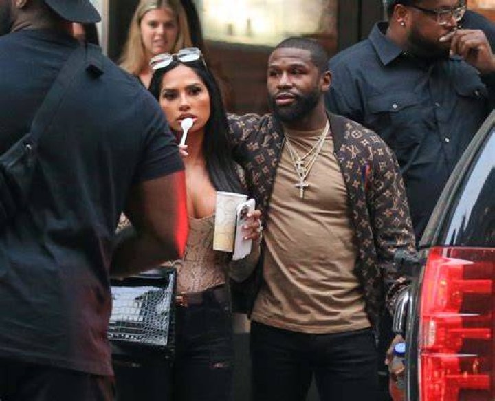 Mayweather and Gallienne got into one of his three SUV's before heading off in the convoy