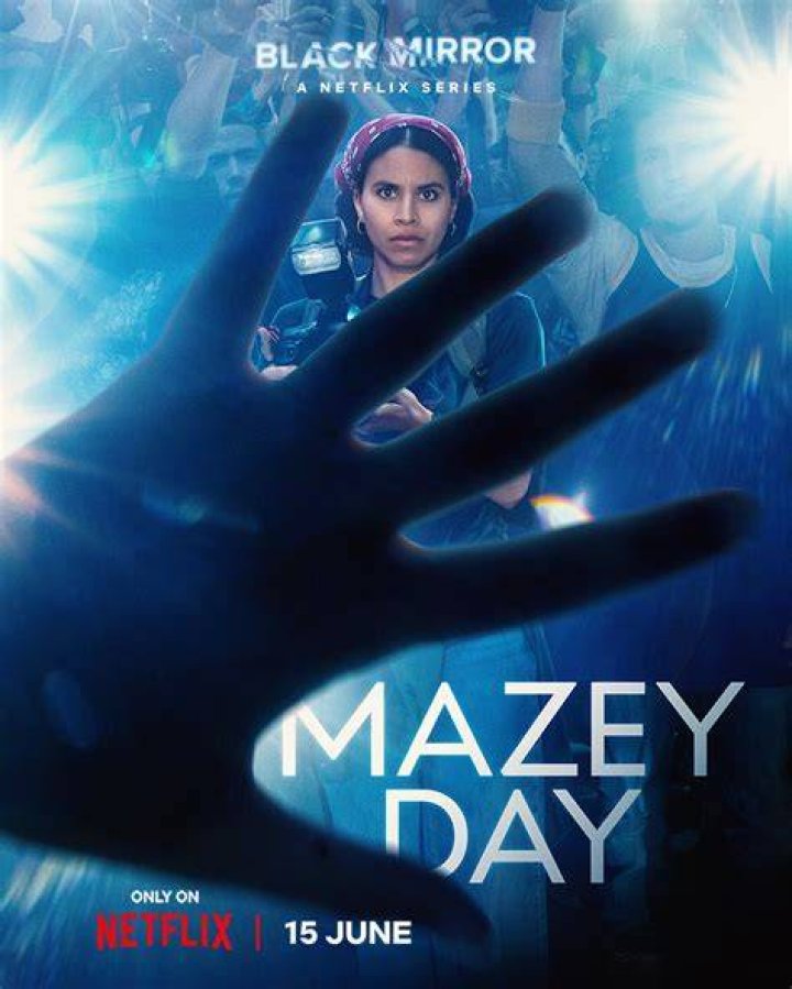 Mazey Day actress stars as a paparazzi
