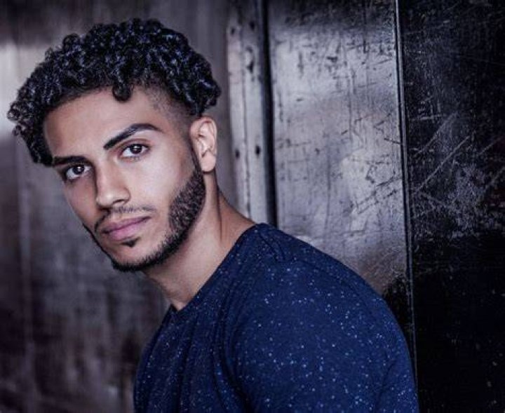 Mena Massoud Biography, Height & Life Story Super Stars Bio