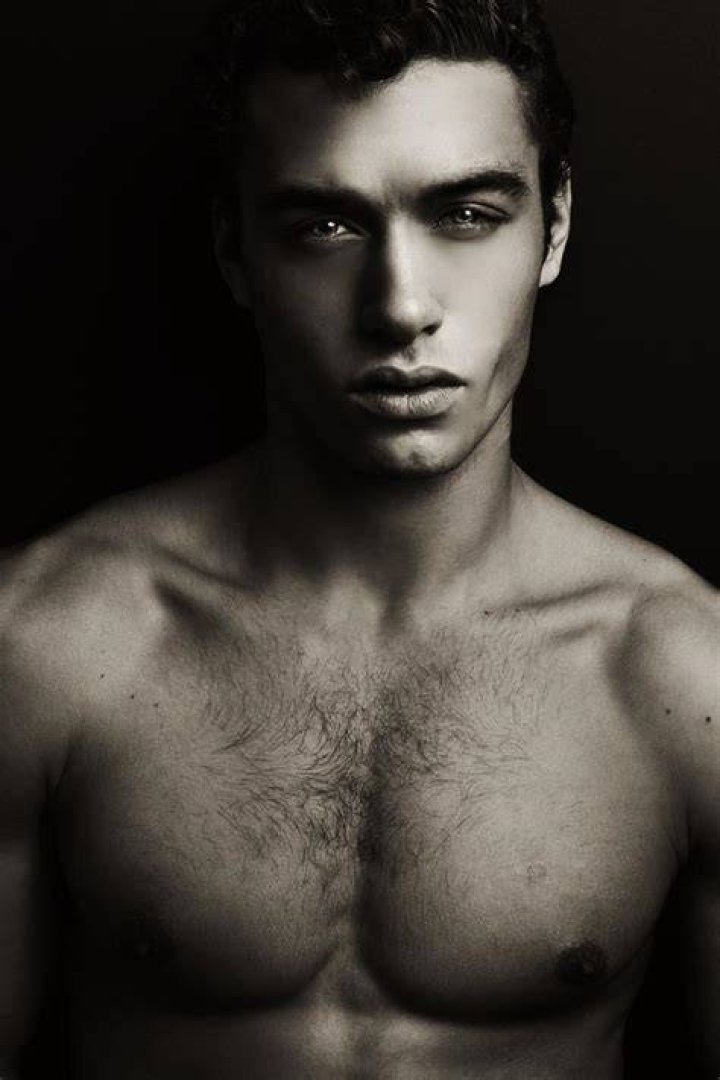 Model Mayhem com Micah Teschler Model Austin, Texas, US &mdash; Postimages
