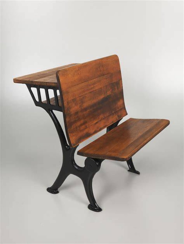 PHOTO: Hope School Desk