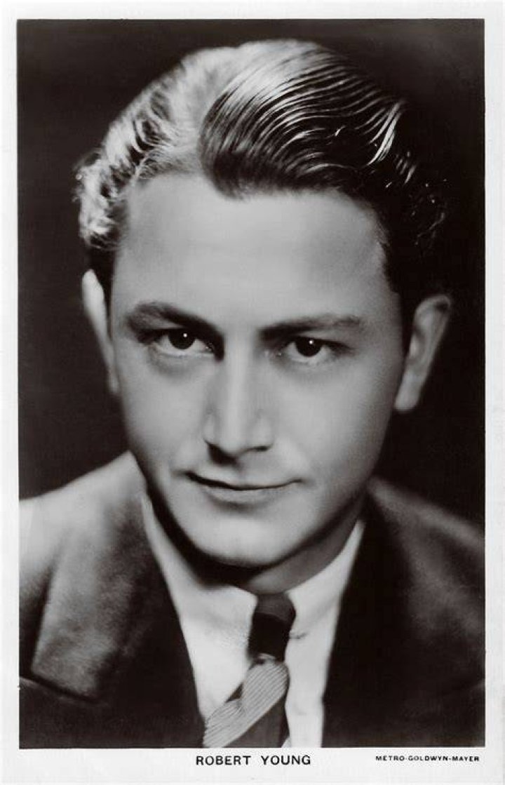 Robert Young from "Father Knows Best" circa 1953. | Source: Getty Images