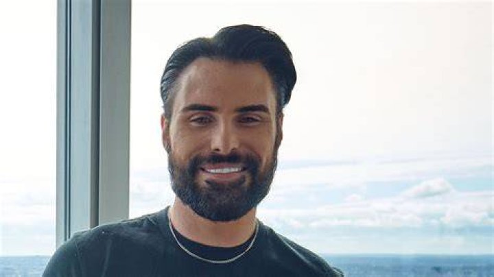 Rylan Clark films at dream private pool and posts flirty message