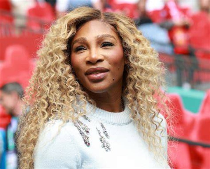 Serena Williams is so gorgeous in figure-hugging cut-out LBD inside closet of dreams