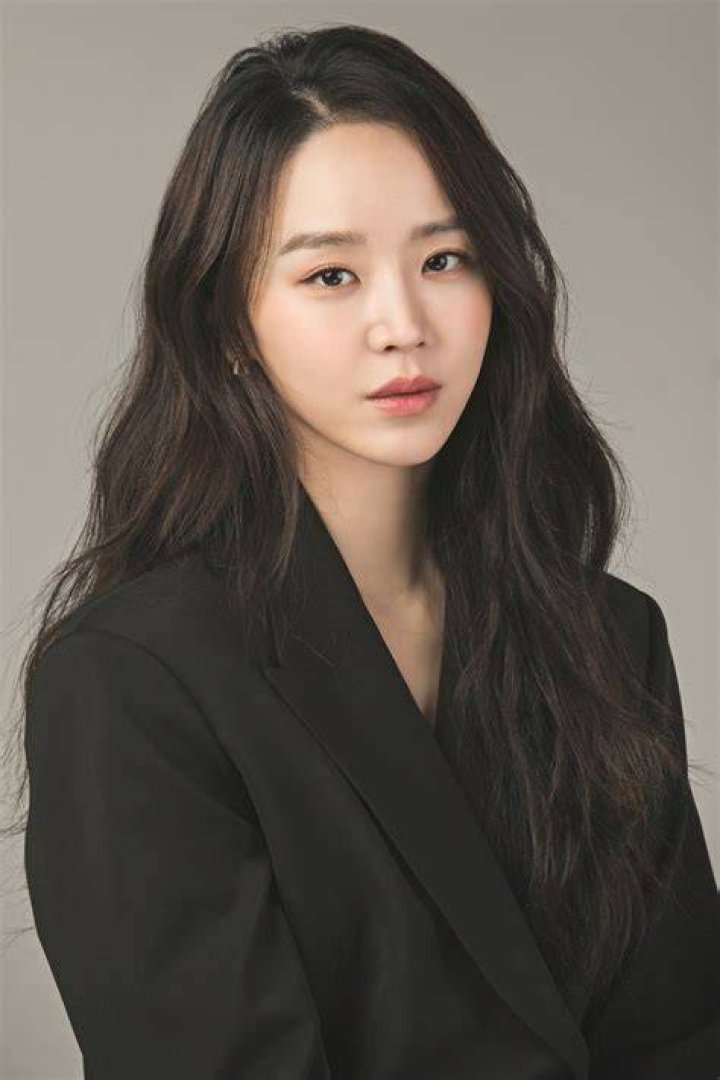 Shin Hye Sun Picture For April 15, 2020