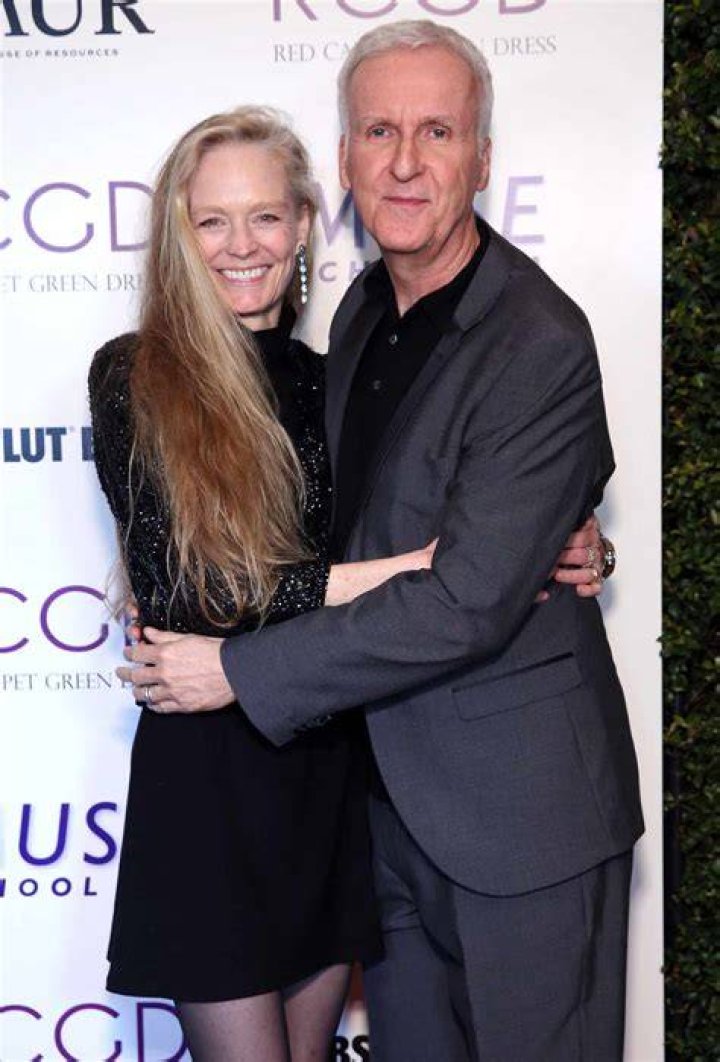 Suzy Amis Cameron and James Cameron at TCL Chinese Theatre on January 12, 2023, in Hollywood, California | Source: Getty Images