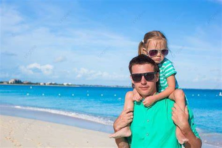 The daddy-daughter duo from Mexico are pictured playing a fun game while participating in a popular social media challenge. | Source: 