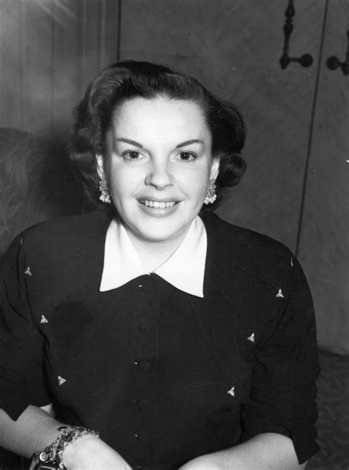 udy Garland, born Frances Gumm (1922-1969), US film actress and singer, at the Dorchester Hotel. | Source: Getty Images