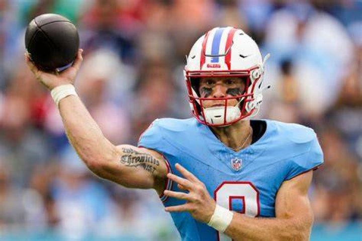 Will Levis' Girlfriend Steals Show At NFL Draft