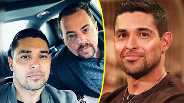Wilmer Valderrama and Sean Murray as Nick Torres and Timothy McGee