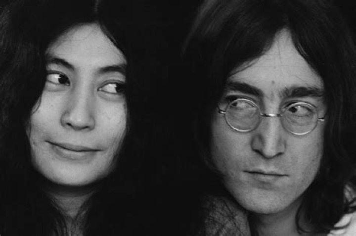 Yoko Ono and John Lennon at the 17th Annual GRAMMY Awards. | Source: Getty Images